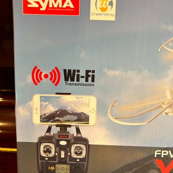 Quadcopter Drone Syma X5SW-V3 WiFi FPV Real Time 2.4Ghz 4CH 6-Axis Gyro RC White - Picture 4 of 9